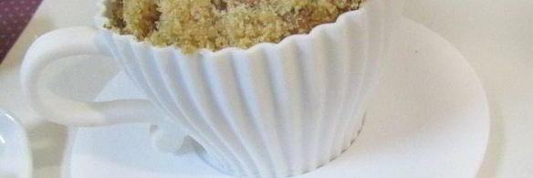 биг-маффины с вишней, кедровыми орешками и штрейзелем