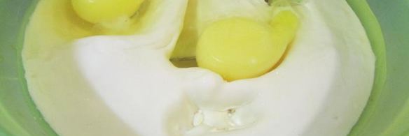 биг-маффины с вишней, кедровыми орешками и штрейзелем