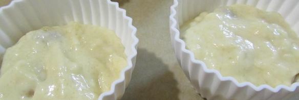 биг-маффины с вишней, кедровыми орешками и штрейзелем