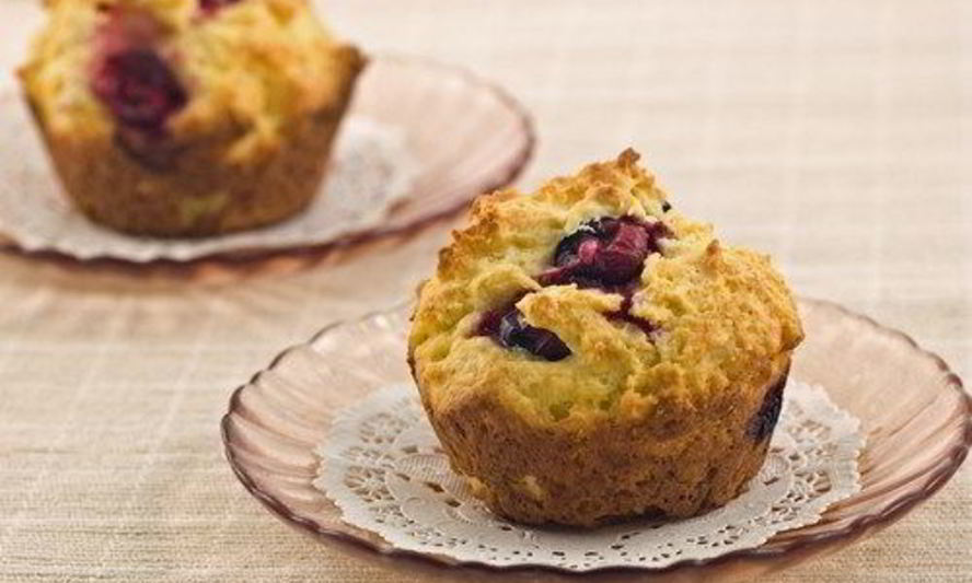Рецепт маффинов с пахтой и ягодами