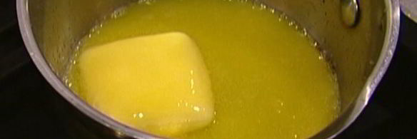 маффины с персиками, корицей и мускатным орехом