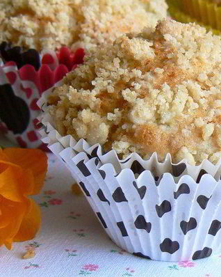 Маффины с ревенем и штрейзелем