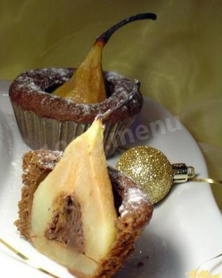 Маффины с шоколадом и грушей