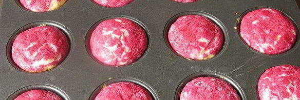 маффины со смородиновой заливкой