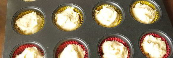 маффины со смородиновой заливкой