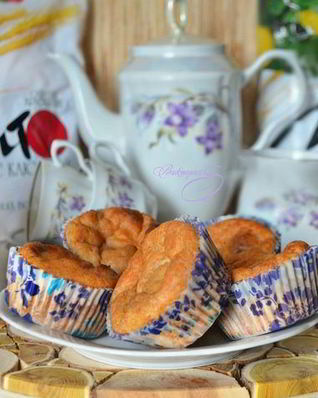 Творожные маффины с вяленой клюквой и отрубями