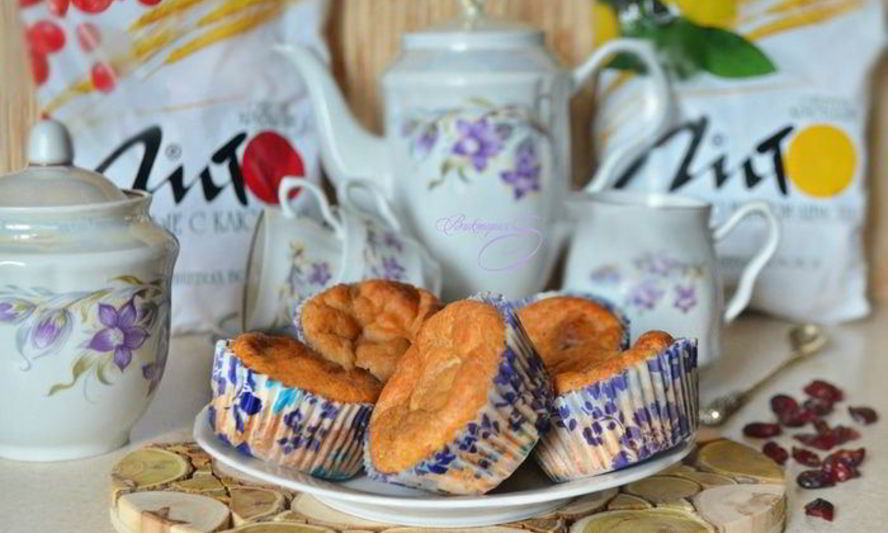 Рецепт творожных маффинов с вяленой клюквой и отрубями