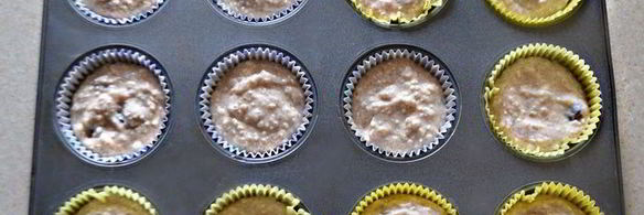 творожные маффины с вяленой клюквой и отрубями