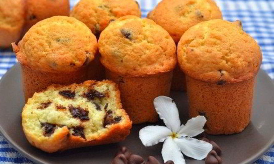 Рецепт ванильных маффинов с шоколадными чипсами