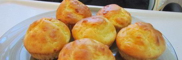 закусочные маффины с сырками и чесноком