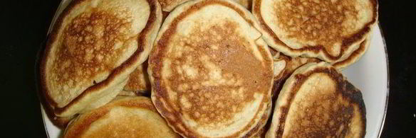 банановые оладушки с пломбиром