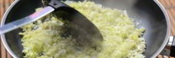 капустные оладьи с сыром