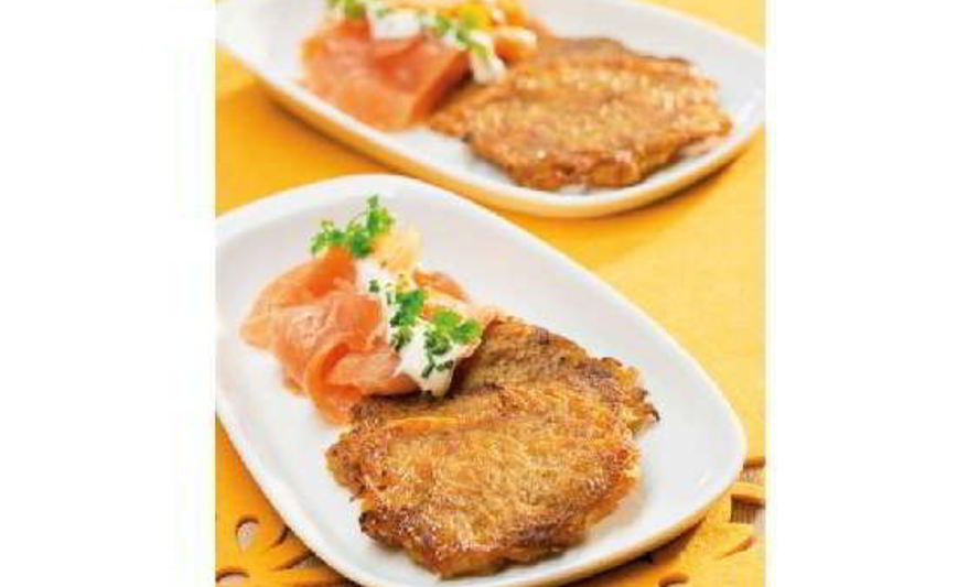 Рецепт картофельных оладий с копченой семгой