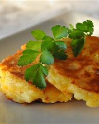 Картофельные оладьи с сыром