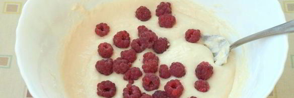 оладьи без яиц с малиной