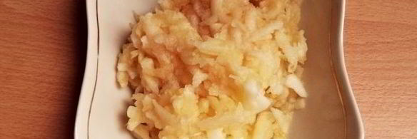 оладьи на молоке с яблоком