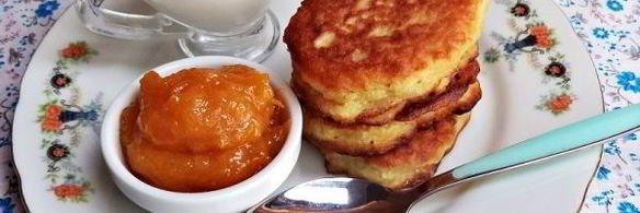 оладьи на молоке с яблоком