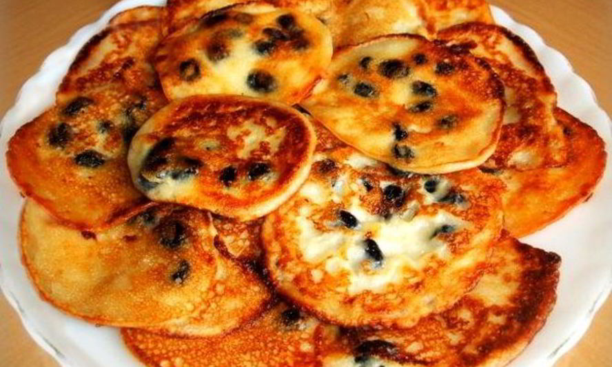 Рецепт оладий с сухофруктами