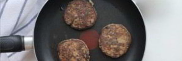 печеночные оладьи с чесноком