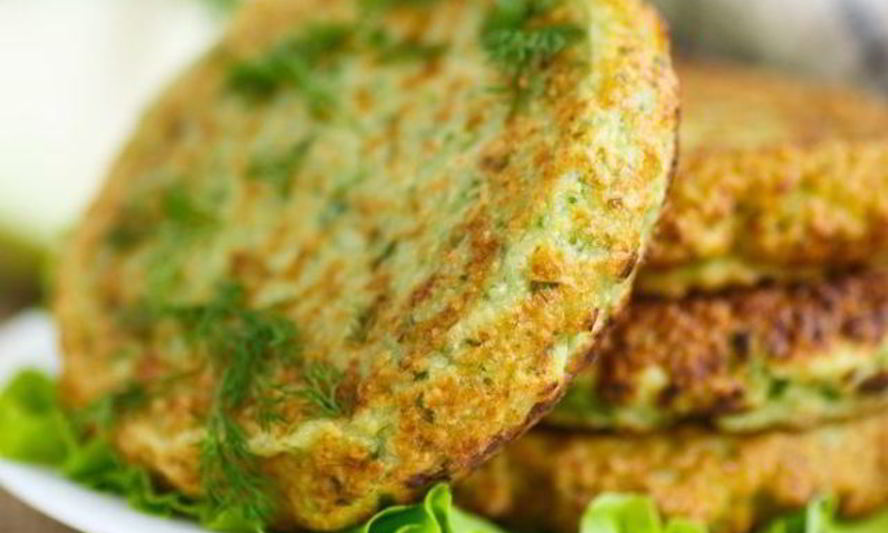 Рецепт пышных оладий из кабачков