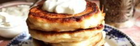 пышные оладьи на кефире с яблоками