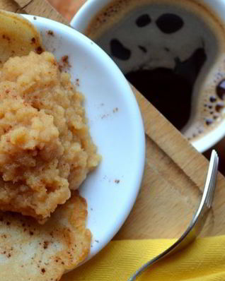 Яблочные оладьи с яблочным кремом