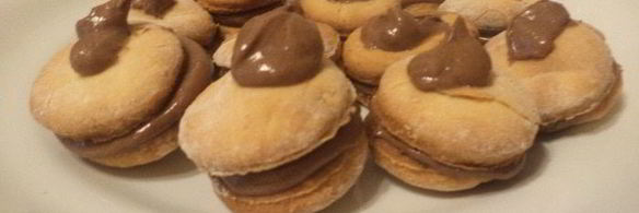 печенье с шоколадным кремом