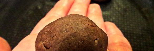 печенье шоколадное с пряностями