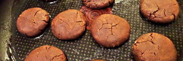 печенье шоколадное с пряностями