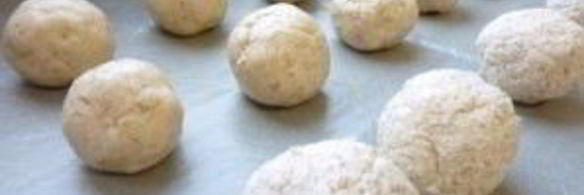 рождественское печенье снежки