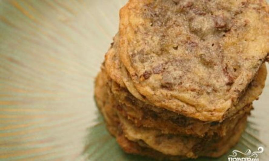 Рецепт традиционного шоколадного печенья с орехами