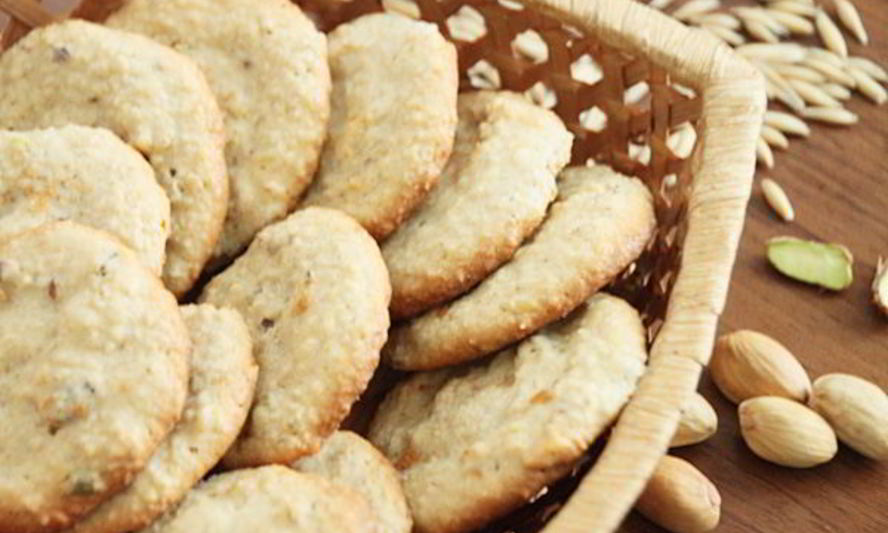 Рецепт творожно-овсяного печенье с фисташками