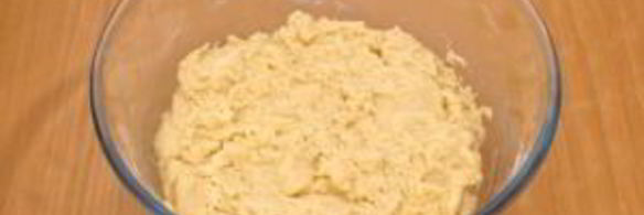 ванильное печенье с джемом и орехами