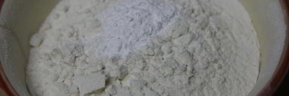 маковый пирог с ореховой глазурью