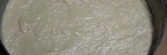 маковый пирог с ореховой глазурью