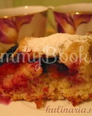 Пирог из слив