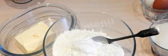 пирог с брусникой и сметаной открытый