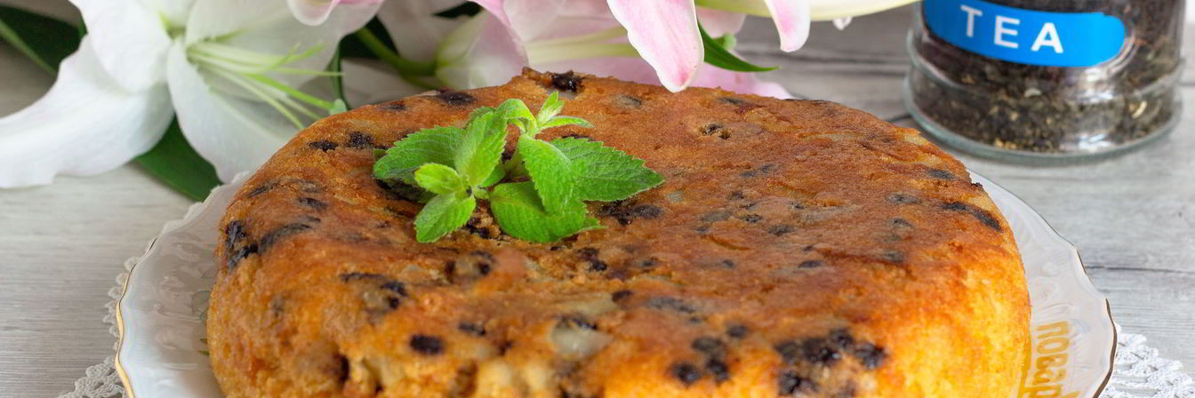 Пирог с грушей и шоколадом