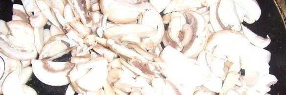 пирог с квашеной капустой, луком, грибами и яйцом