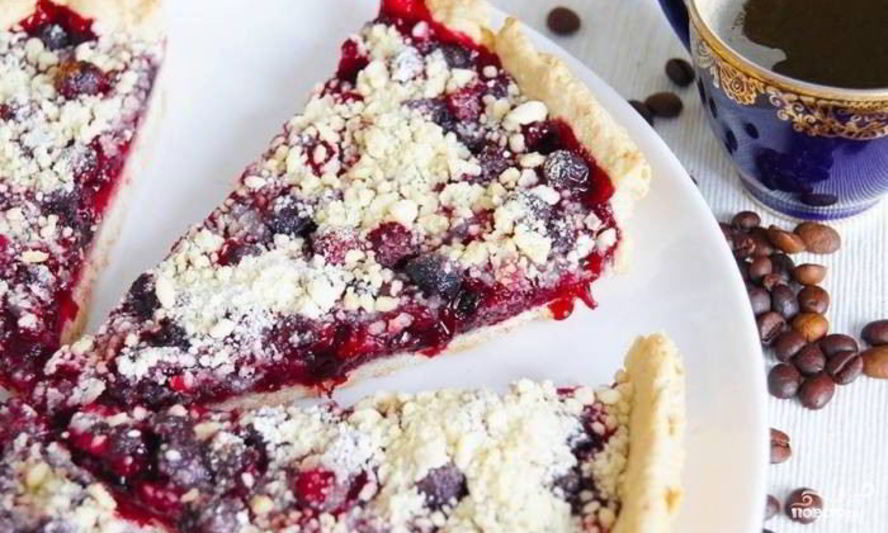 Рецепт постного пирога с черной смородиной