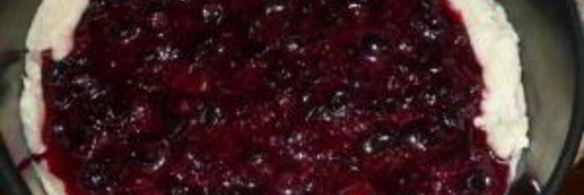 постный пирог с черной смородиной