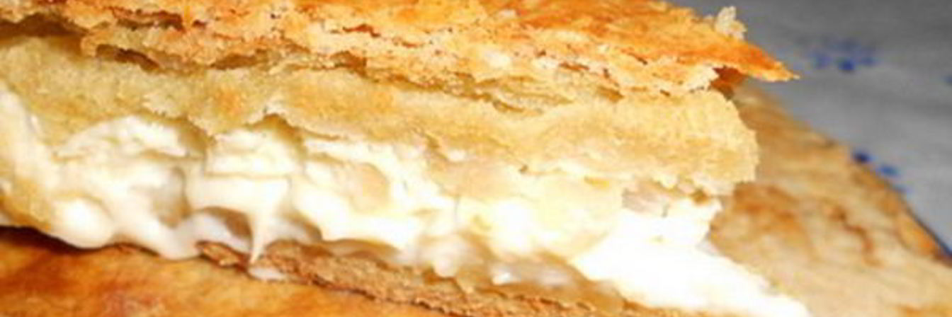 Простой пирог с плавленым сыром