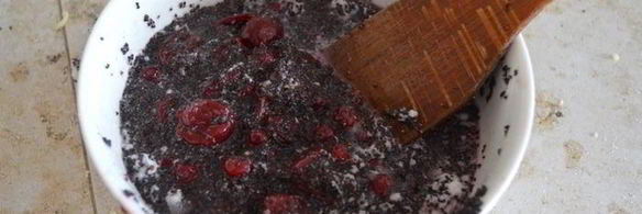 сдобный пирог с вишнями и маком