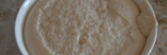 сдобный пирог с вишнями и маком