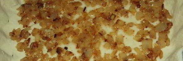 слоеный пирог под сырной шапочкой