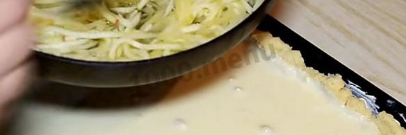 тертый пирог с творогом и яблоками