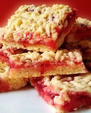 Тертый венский пирог с джемом
