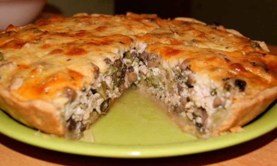 Рецепт вкусного пирога с куриной грудкой и шампиньонами