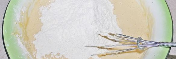 дрожжевые пирожки с малиной в духовке