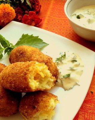 Картофельные пирожки с сыром